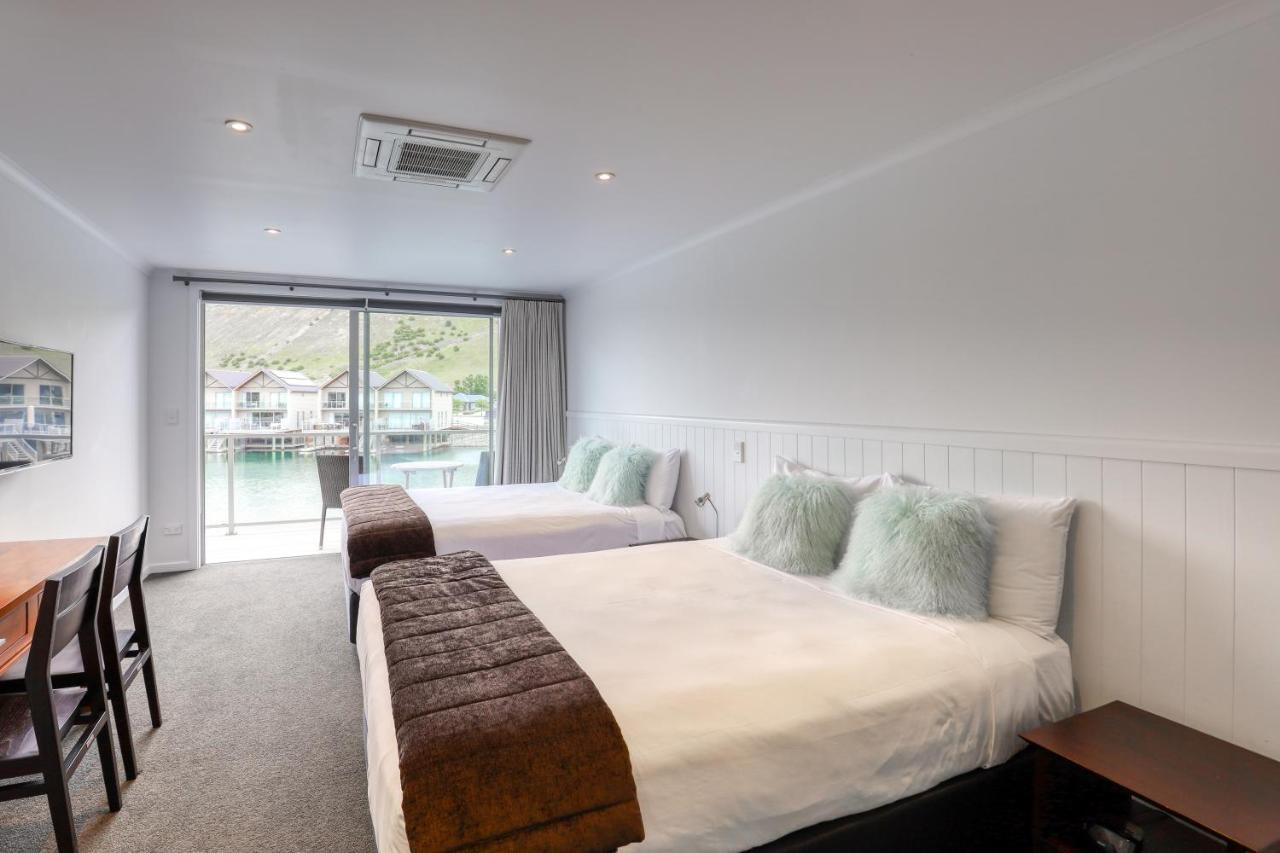 Marsden Lake Resort Central Otago Cromwell Exterior foto A typical studio apartment